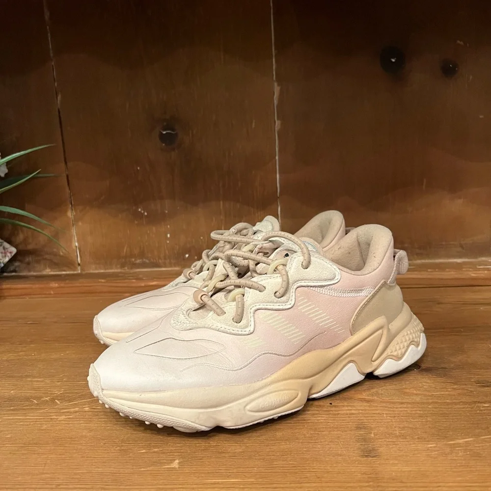 Women’s Adidas Oswego AdiPreme Sneakers Shoes Beige Tan Light Pink Size 7
